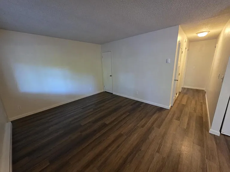 140 Lewis Ave — Photo 1