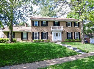 15655 Heathercroft Dr, Chesterfield, MO