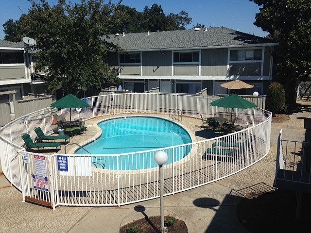 2nd image of 517 Blossom Hill Rd #47