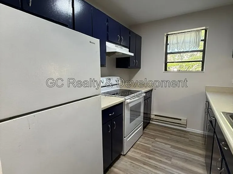 1319 N Winslowe Dr #203 — Photo 2