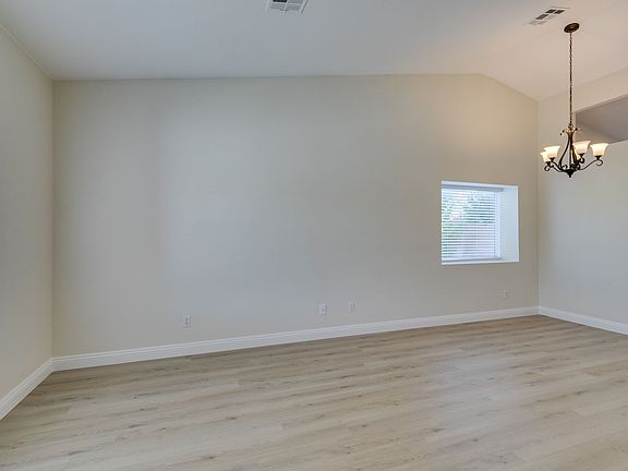 5th image of 2022 Sandy Point Ct