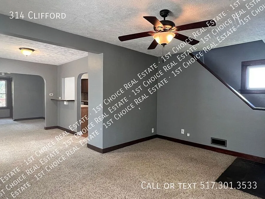 2-Bdr 1.5-Bth House With Gardening Potential — Photo 2