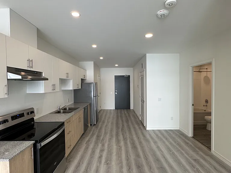 191 Elmira Rd S #409 — Photo 3