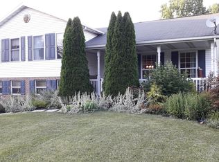 6 Wineberry Dr, Shrewsbury, PA 17361