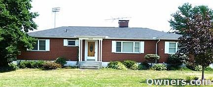 1st image of 1919 Hart Dr