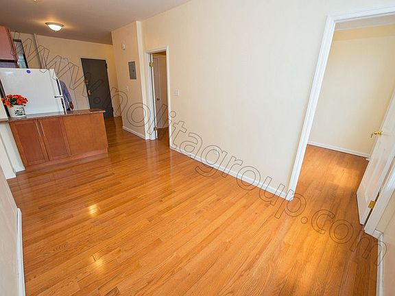 4th image of 12 Delancey St APT 10