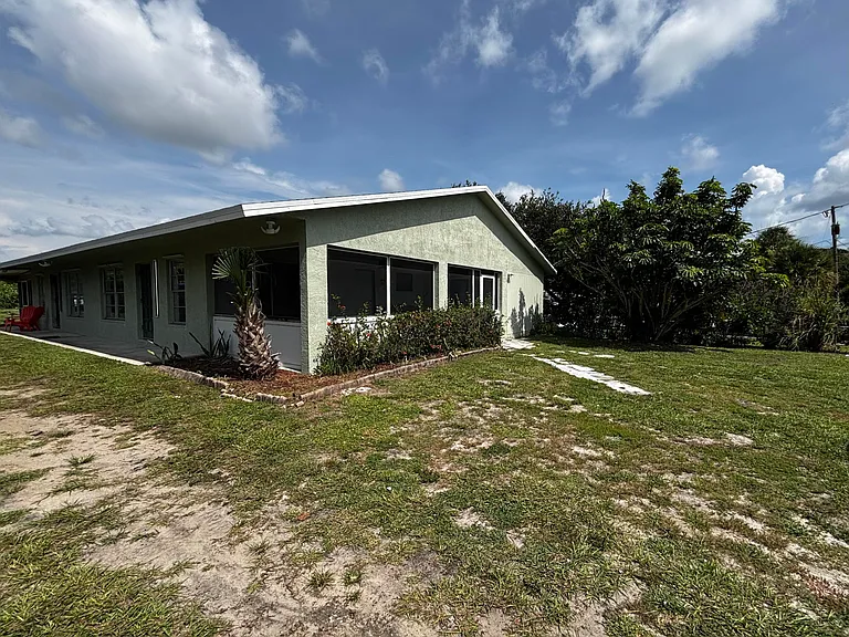 11003 Ridge Ave #B — Photo 2