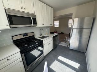 224-32 64th Ave #2B, Oakland Gardens, NY 11364