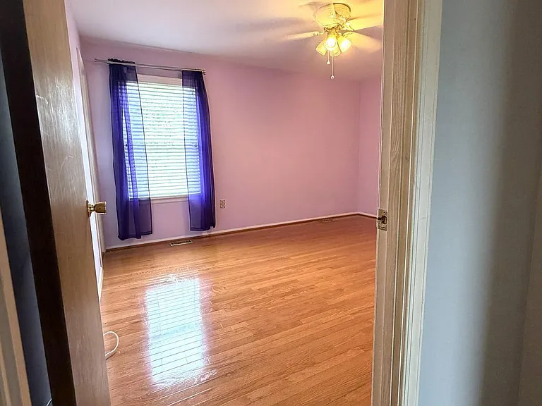 6410 Coleton Ct — Photo 21