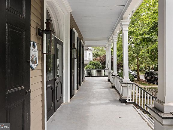 4th image of 12-14 Murray Pl