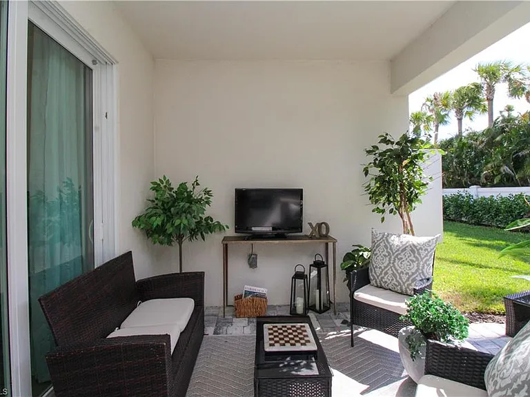 8857 Oceana Way — Photo 20