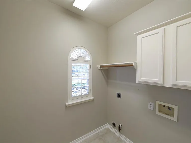 407 Groveton Ridge Ln — Photo 26