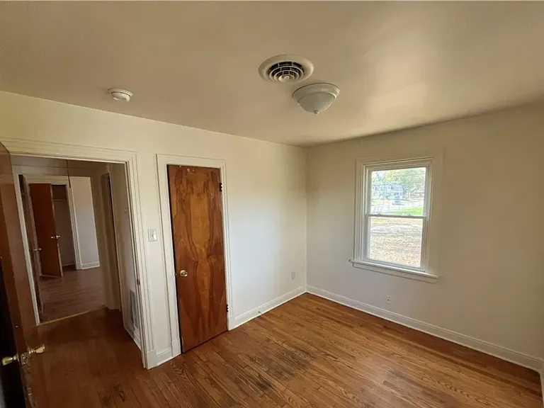 3800 North Ave — Photo 4