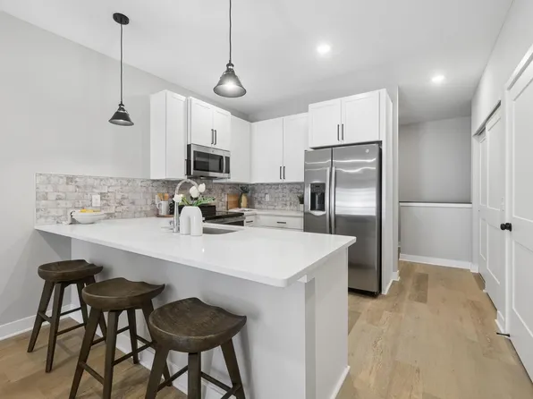 Oneka Fields Townhomes (C)