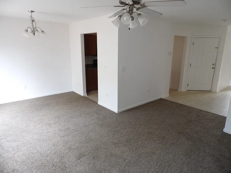 3 bed, 2.0 bath, $1,500 — Photo 4