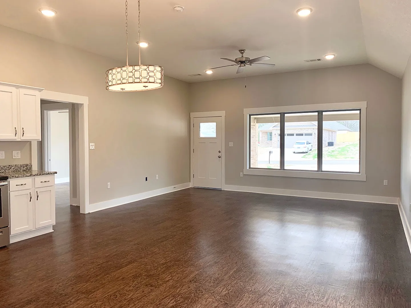 3 Bed, 2 Bath with Vaulted Living Space, Pantry, and Fenced Yard — Photo 4