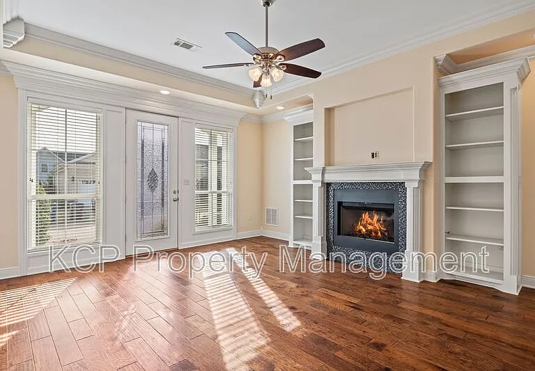 17 Jeffrey Way — Photo 4