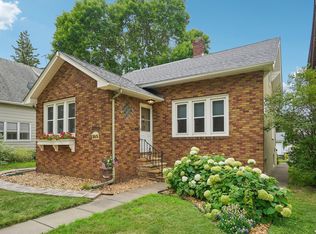 365 Warwick St, Saint Paul, MN 55105