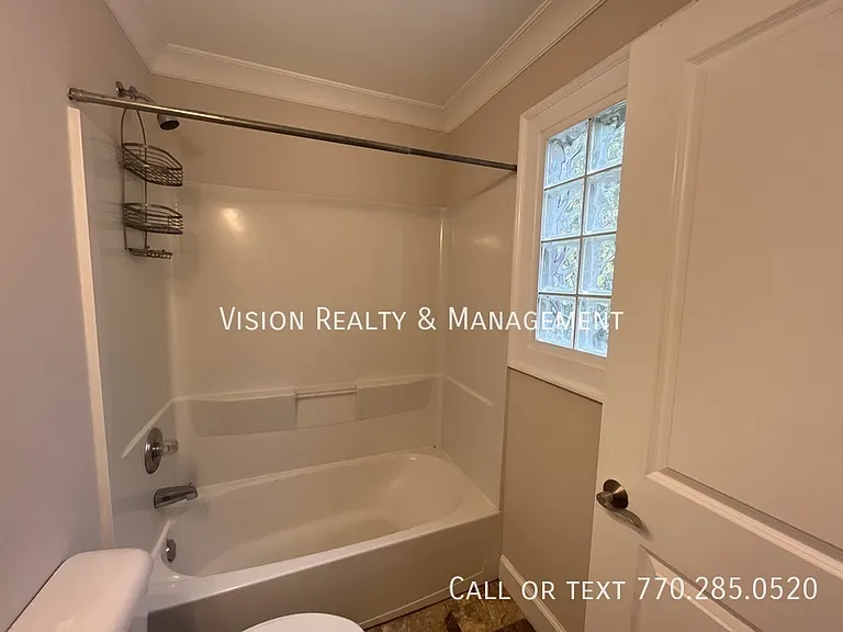 977 Cummings St SE — Photo 39