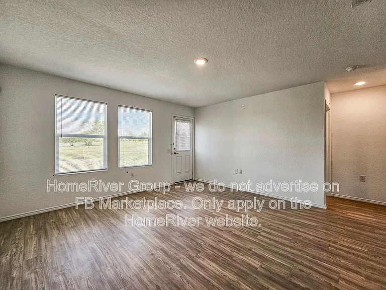 934 Cook Bnd — Photo 5