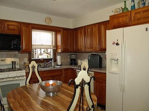 2nd image of 48 Claremont Ave