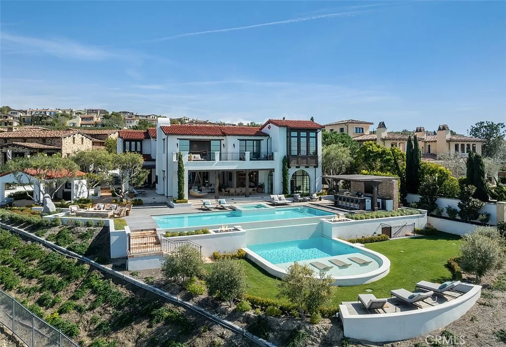 7 bed, 12986 sqft, $170,000 — Photo 3