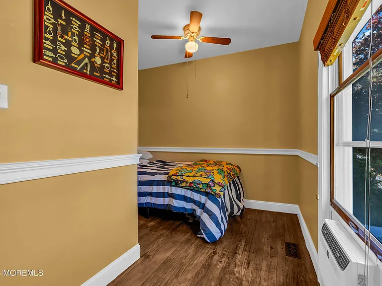 344 E Point Pleasant Ave — Photo 17