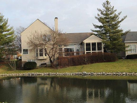 2nd image of 9521 Lake View Dr
