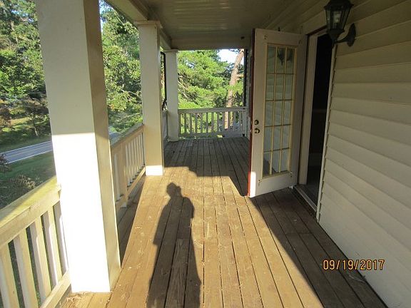 3rd image of 260 Old Liberty Dr