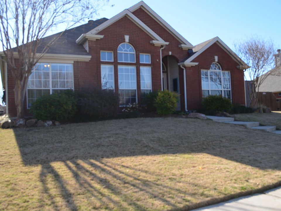 1st image of 10401 Camelot Dr