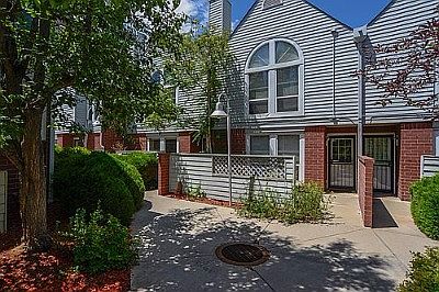 1st image of 1025 N Jasmine St Unit 5