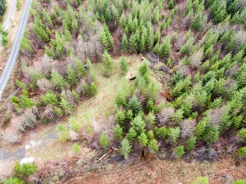 2nd image of 210 Shetler Rd