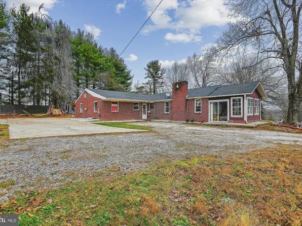 307 Crowl Rd, Westminster, MD 21158
