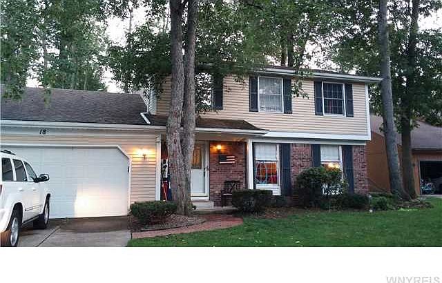 1st image of 18 Lancelot Ct