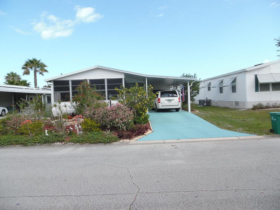 1st image of 402 Avocado Dr