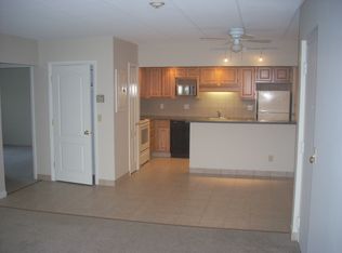 576 Washington St APT 301, Weymouth, MA 02188
