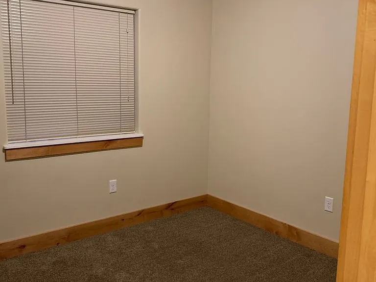 3195 Cabernet Dr — Photo 10