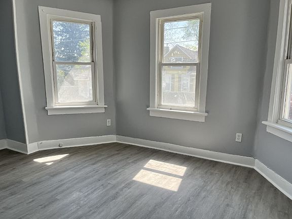 2nd image of 412 N 8th St Floor 2