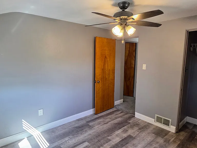 1113 Wareman Ave — Photo 17