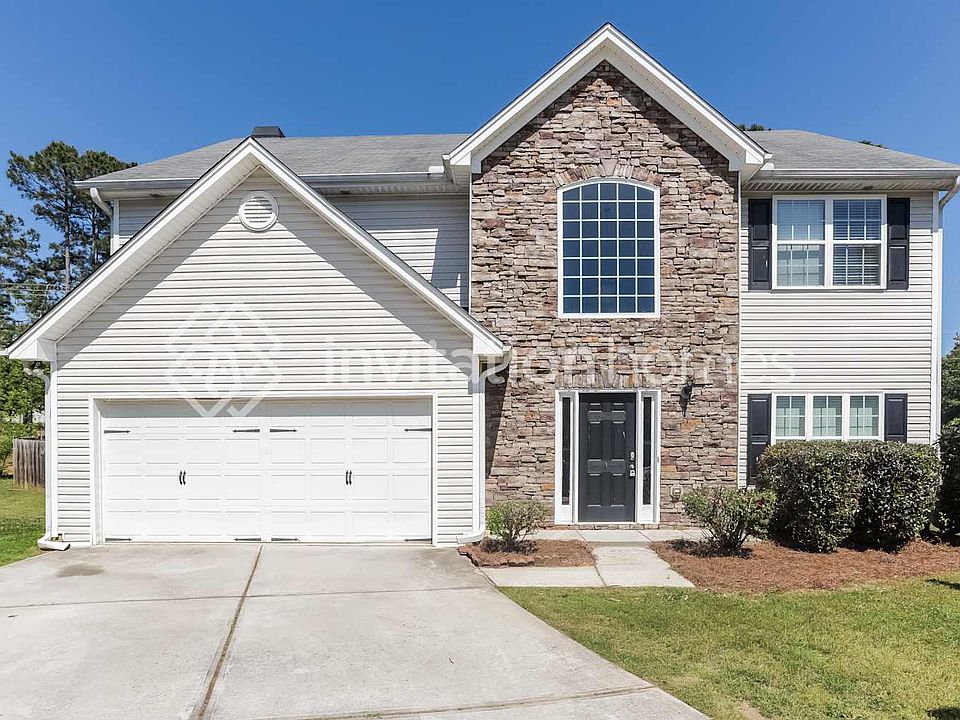 1st image of 925 Lakeside Ct