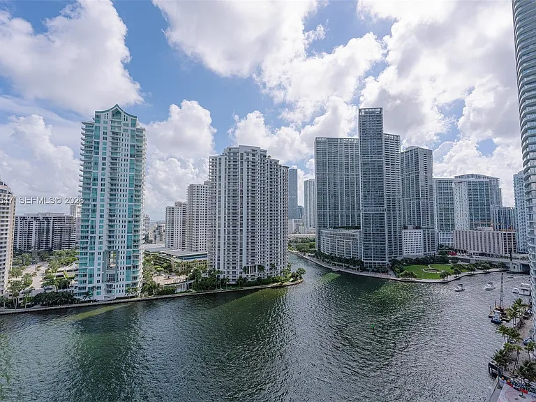 325 Biscayne Blvd #2119 — Photo 2