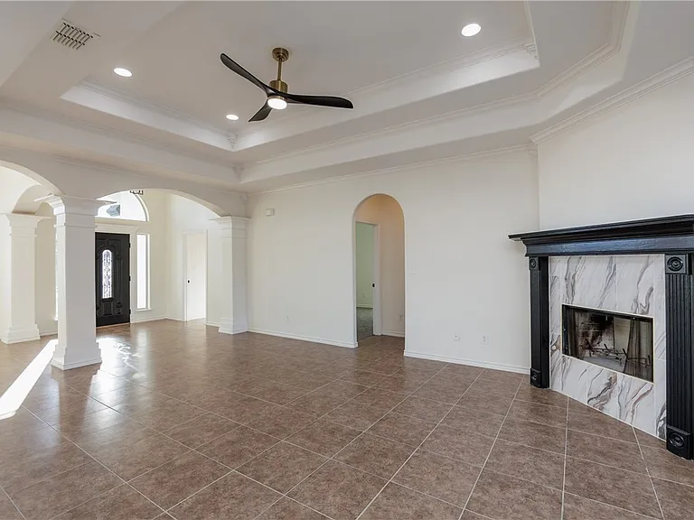 4025 Puget Sound Dr — Photo 7