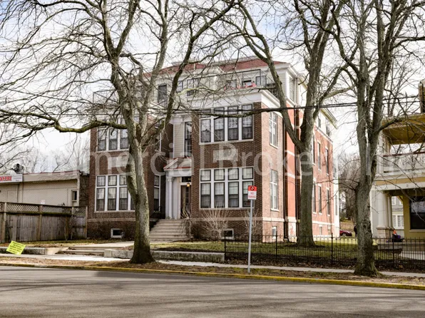 805 South St (Carbin)