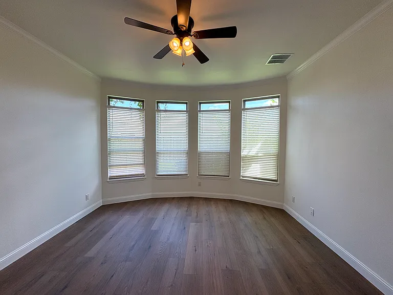 2206 Hartley Dr — Photo 10