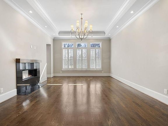 5th image of 22 Mount Paran Rd