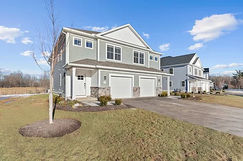 The Grand Meadows Photo 1