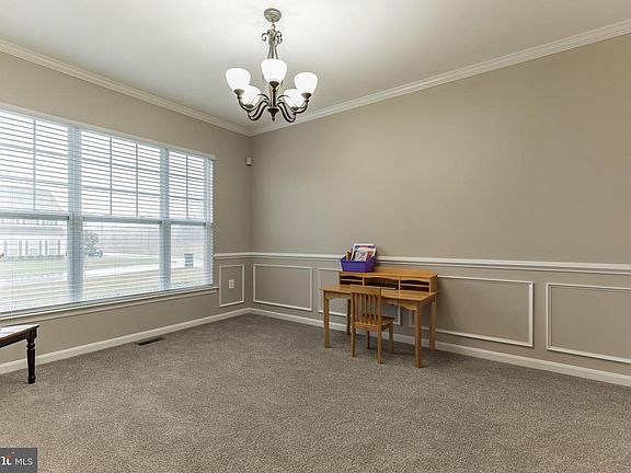 4th image of 48325 Multiflora Ln
