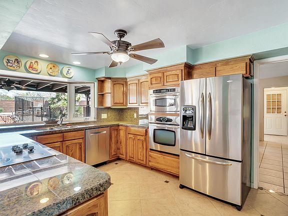 2nd image of 10225 E Placita Cresta Mia