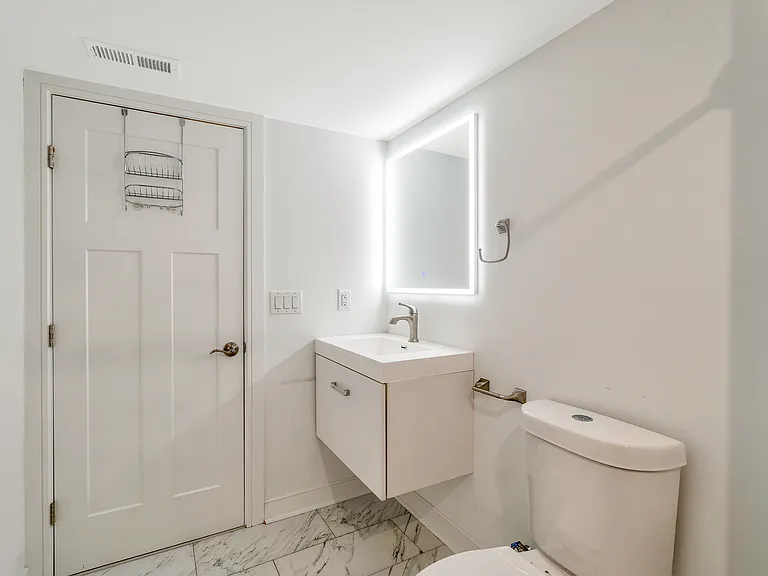 5128 Spruce St #2 — Photo 6