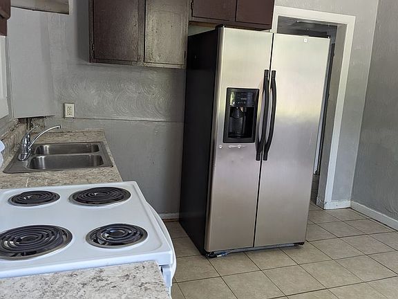2nd image of 1503 Elm Ave APT A